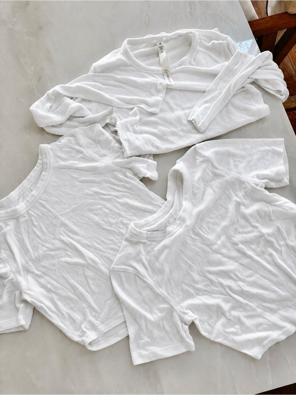 3 lululemon shirts